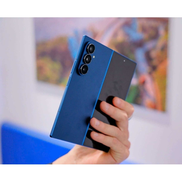 SAMSUNG GALAXY Z FOLD7